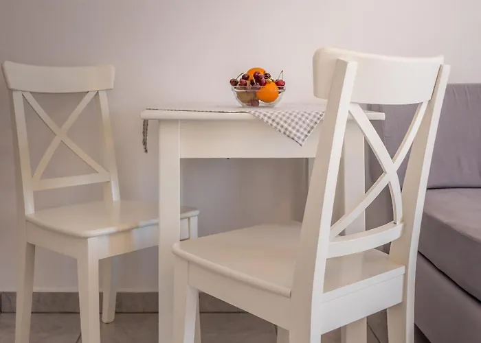 Hotel Aeolis Adamantas (Milos)